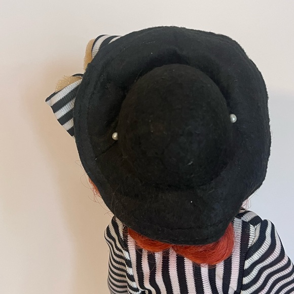 ♥️EFFANBEE Brenda Starr Reporter Doll Dale Messick “Black/White Suit”. EUC♥️ - Picture 10 of 16